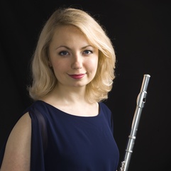 Flute lessons with Alena Walentin Play with a Pro